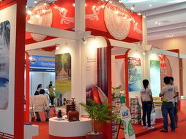 Khai mạc Hội chợ Thương mại Việt Nam-Campuchia ảnh 1