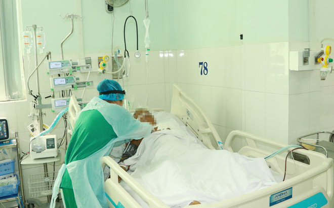 Ngày 17/5: Ghi nhận 2.043 ca mắc mới COVID-19, 75 bệnh nhân thở ôxy ảnh 1