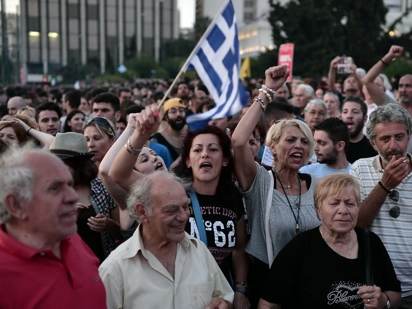 Trung Quốc: Hy Lạp tuyên bố sẽ không rời khỏi Eurozone ảnh 1