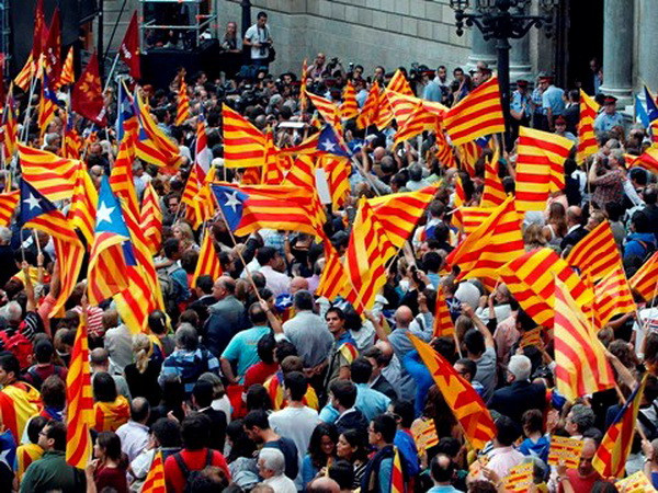 Tây Ban Nha: Hơn 80% cử tri Catalonia ủng hộ nền độc lập ảnh 1