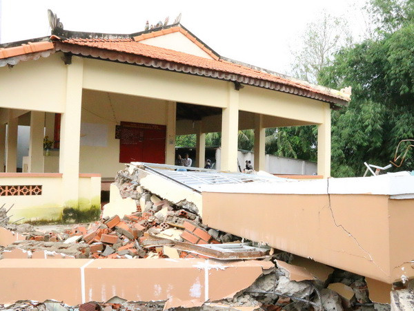 Sụt lún đất kéo dài tại Đồng Nai, nhiều công trình đổ sập ảnh 1