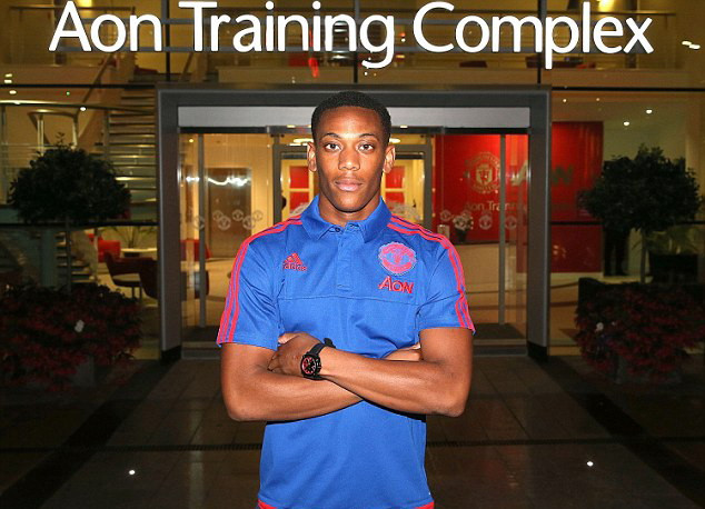 "Bom tấn" Martial nói gì sau khi chính thức gia nhập Man Utd? ảnh 1