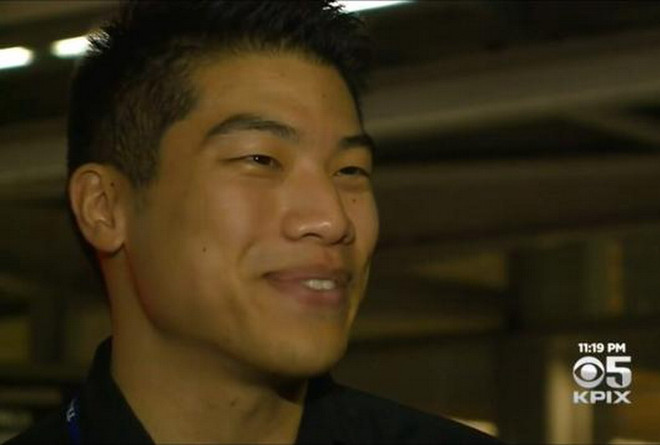 Bất ngờ thành triệu phú nhờ mua vé số bằng tiền nhặt trên đường ảnh 1