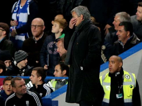 Tin sáng 10/11: Blatter gây "sốc", Rooney khích Arsenal ảnh 3