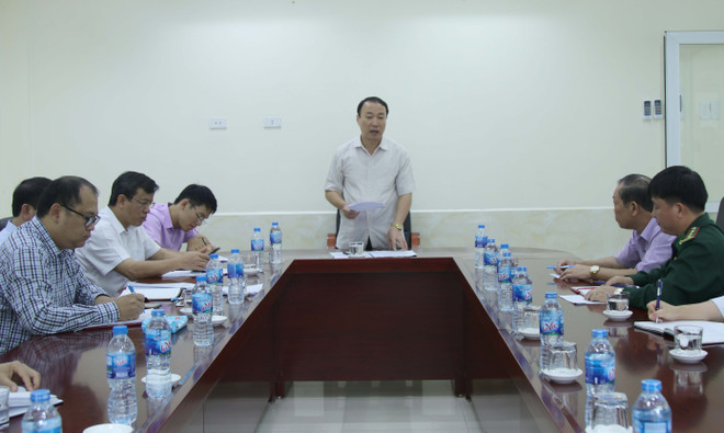 Tăng giờ làm việc để thông quan nhanh hàng ùn ứ ở cửa khẩu Tân Thanh ảnh 2