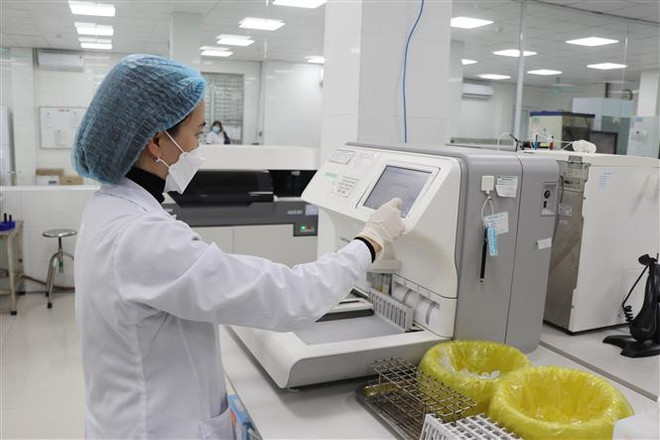 Gỡ vướng cho cơ sở khám, chữa bệnh vượt tổng mức thanh toán năm 2021 ảnh 1