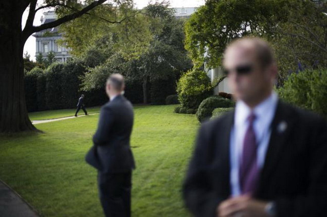 Hai mật vụ Mỹ bị phát hiện ngủ gật khi đang làm nhiệm vụ ảnh 1