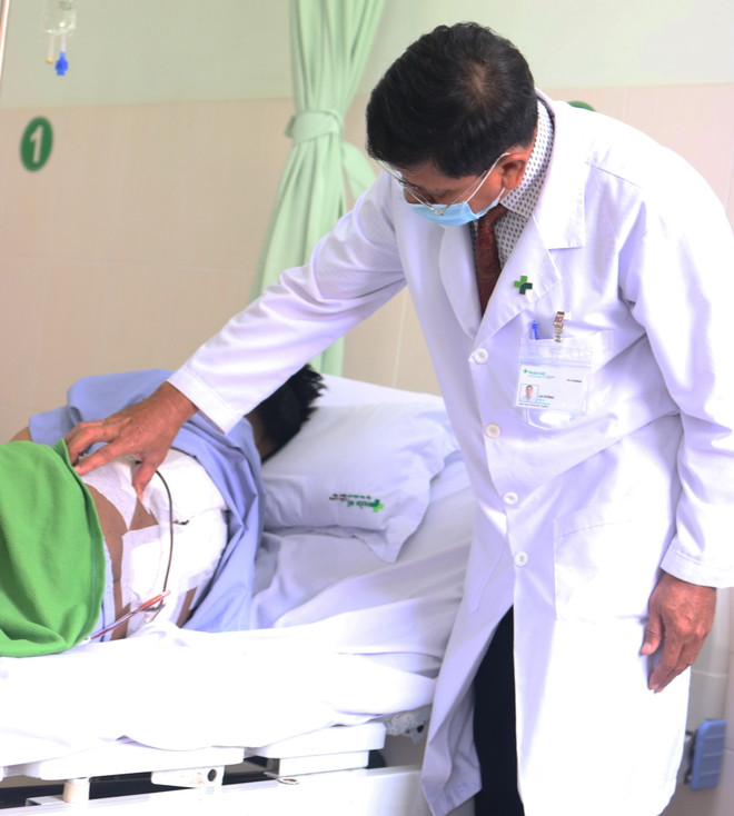 Cần Thơ: Cắt bỏ thành công khối u thần kinh nặng hơn 4,2kg ảnh 2