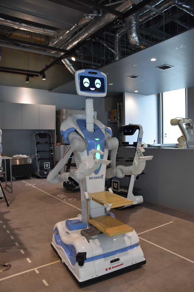 robot boi ban nyokkey.JPG