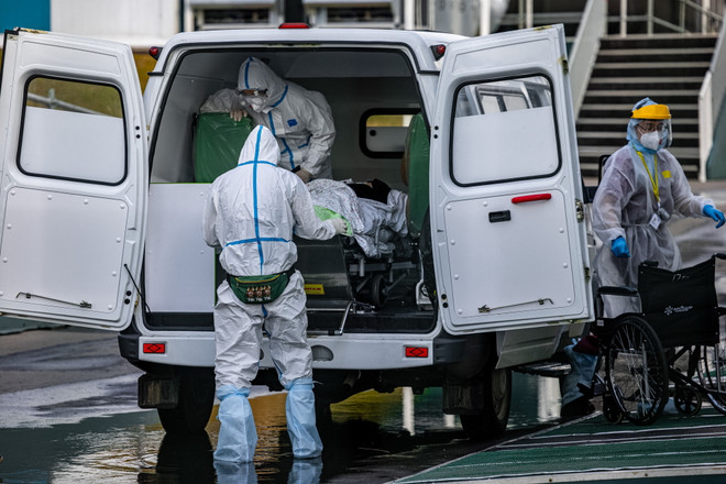 Lý giải nguyên nhân số mắc và tử vong do COVID-19 tại Nga tăng mạnh ảnh 1