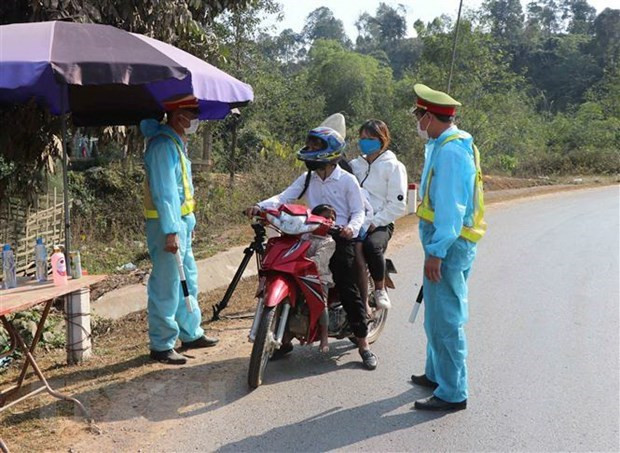 Một chốt kiểm soát dịch COVID-19. (Ảnh minh họa: TTXVN) Ninh Bình kiểm soát nguy cơ dịch, Bến Tre duy trì 3 chốt kiểm soát ảnh 2