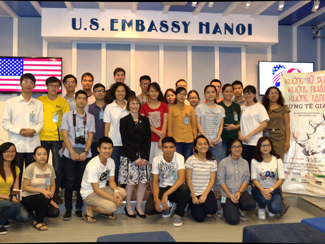 [Photo] Sinh viên Việt Nam tìm hiểu về nạn buôn bán động vật hoang dã ảnh 7