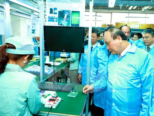 Sự kiện trong nước 13-19/2: "Nóng" vụ xe chở hiệu trưởng đâm học sinh ảnh 4