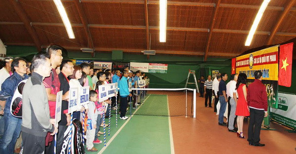 200 vận động viên tham dự giải tennis cho người Việt ở châu Âu ảnh 2