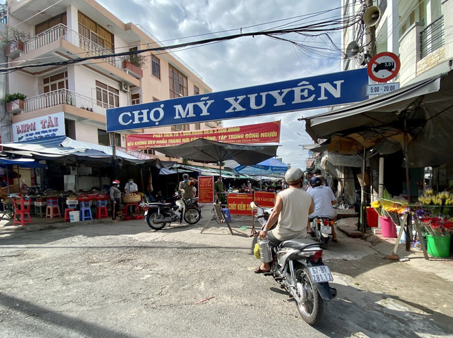 [Photo] An Giang: Cuộc sống người dân bắt đầu trở lại bình thường ảnh 2
