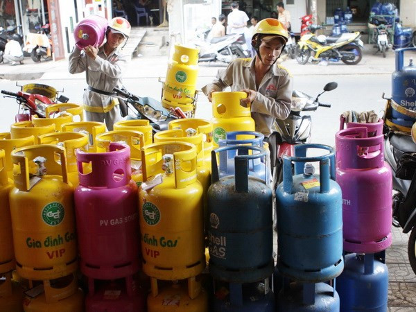 Giá gas khu vực phía Nam tăng 9.500 đồng mỗi bình từ ngày 1/4 ảnh 1
