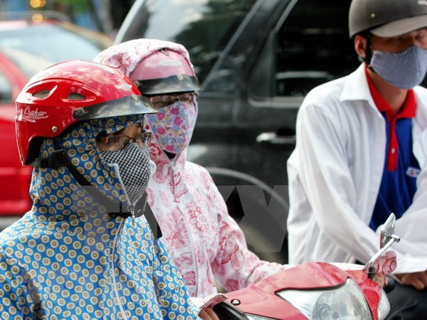 Hà Nội sẽ nắng nóng gay gắt tới 40 độ C trong nửa đầu tháng 5 ảnh 1