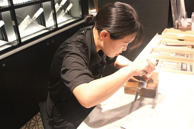 Dao Sakai - nghệ thuật chế tác thủ công nổi tiếng của người Nhật Bản ảnh 3