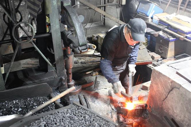 Dao Sakai - nghệ thuật chế tác thủ công nổi tiếng của người Nhật Bản ảnh 2