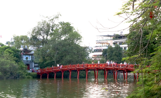 Hà Nội - Một trong 12 điểm an toàn nhất cho phụ nữ du lịch một mình ảnh 3