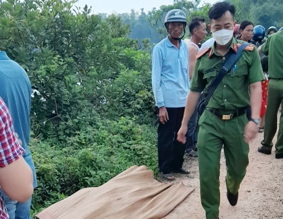 Thừa Thiên-Huế: Đi tắm tại đập tràn, nam sinh lớp 8 đuối nước tử vong ảnh 1