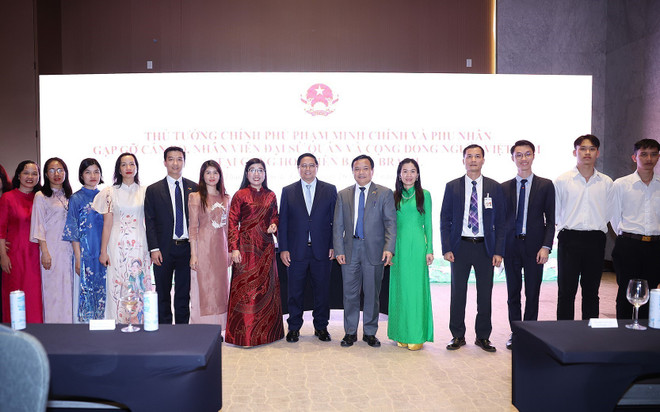 ttxvn_thu tuong gap nguoi VIet tai Brazil (1).jpg