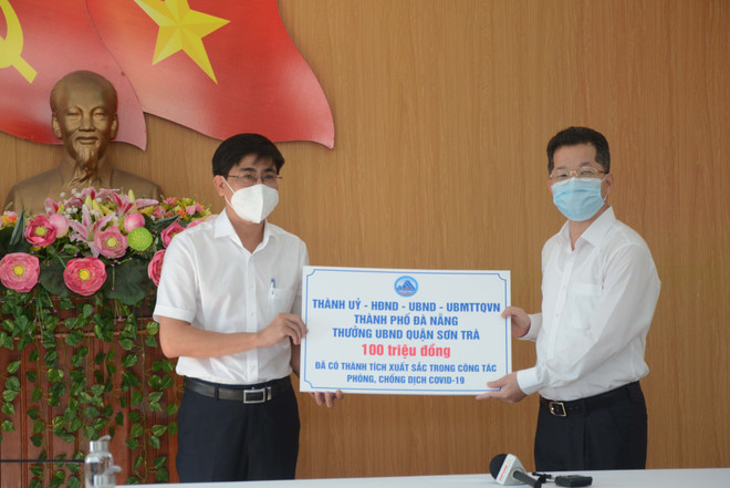 Bí thư Thành ủy Đà Nẵng động viên lực lượng xét nghiệm truy vết dịch ảnh 1