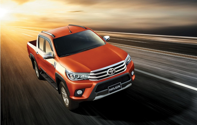 Hilux 2016 với động cơ và hộp số mới có giá bán từ 697 triệu đồng ảnh 1