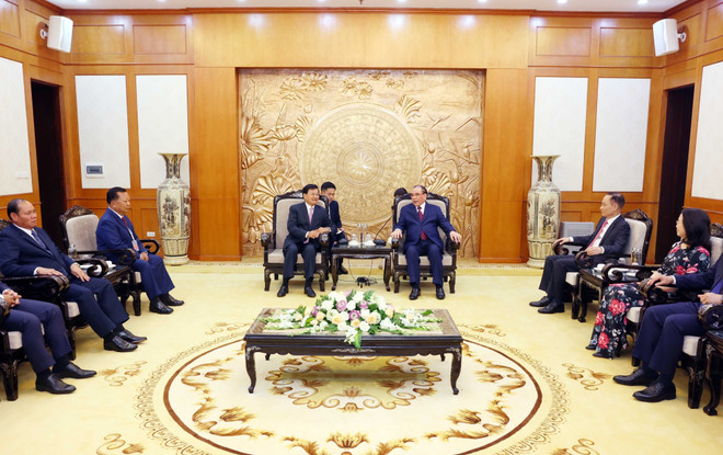 TTXVN_1009 Nguyen Tong Bi Thu Nong Duc Manh 4.jpg