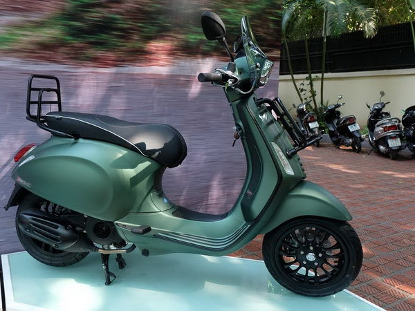 Piaggio ra mắt Vespa Sprint Adventure phiên bản đặc biệt ảnh 1