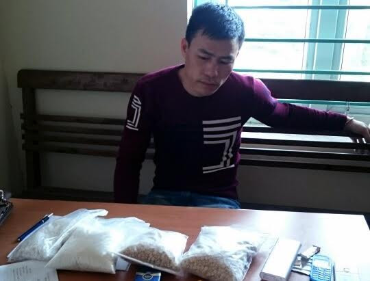 Bắt giữ đối tượng vận chuyển 3kg ma túy trên xe khách ảnh 1