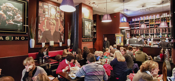 Doanh thu của nhà hàng ở Anh tăng tới 39% kể từ năm 2010 ảnh 1