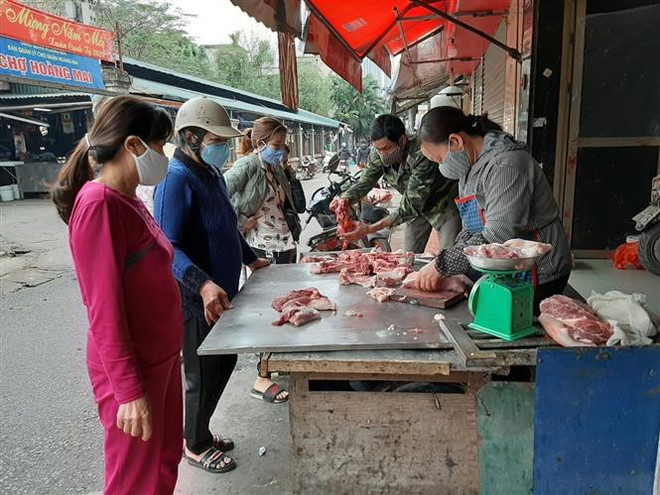 Xây dựng cơ chế công bố minh bạch thông tin về thị trường thịt lợn ảnh 1