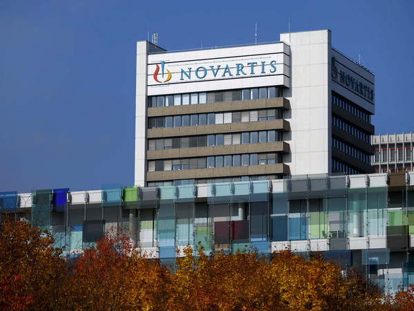 Hy Lạp điều tra nghi án Novartis hối lộ để bán thuốc giá cao ảnh 1