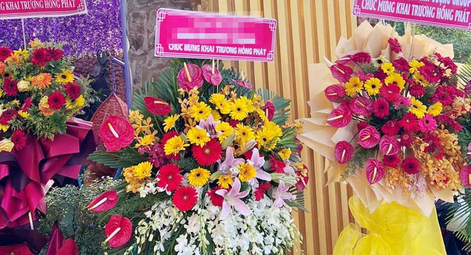 Xử phạt chủ quán mạo danh lãnh đạo gửi hoa chúc mừng khai trương ảnh 1