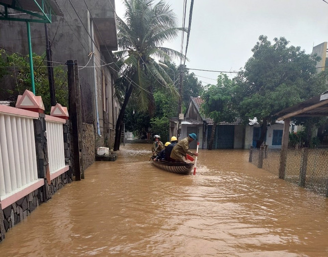 Hơn 1.000 trạm biến áp gặp sự cố do mưa lớn tại miền Trung, Tây Nguyên ảnh 1