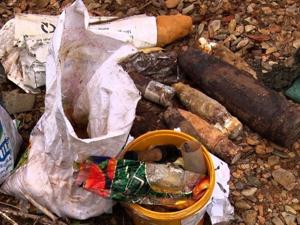 Quảng Trị: Liên tiếp phát hiện, tiêu hủy số lượng lớn vật liệu nổ ảnh 1