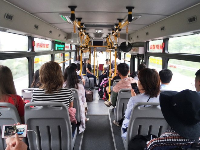 Đấu thầu buýt ở Hà Nội: Doanh nghiệp hào hứng nhưng cũng lắm nỗi lo ảnh 1