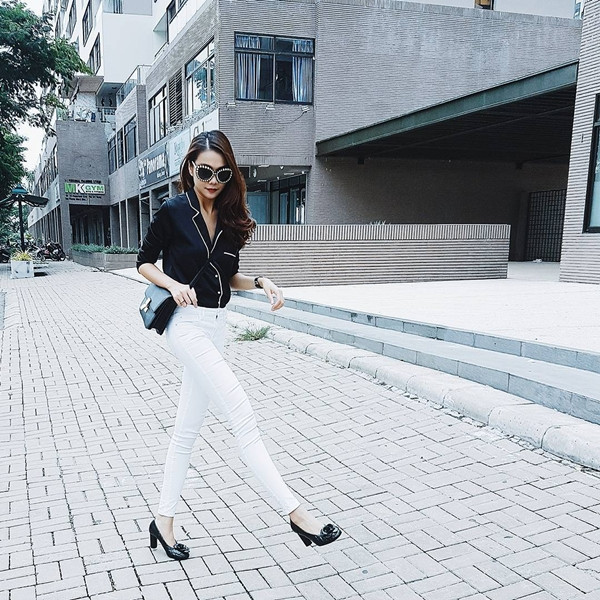 Cùng diện đồ bay bổng đầu thu ấn tượng như kiều nữ Việt ảnh 4