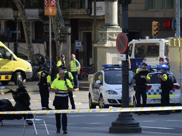 Loạt vụ tấn công tại Tây Ban Nha: Một nghi phạm được trả tự do ảnh 1