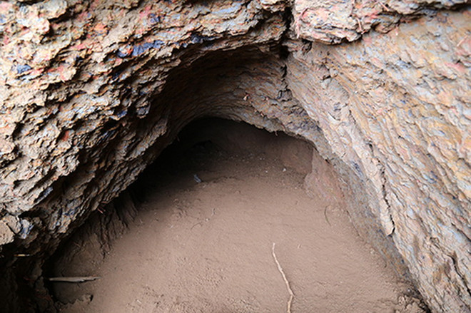 Quảng Trị: Khảo sát địa đạo mới được phát hiện tại Cửa Tùng ảnh 1