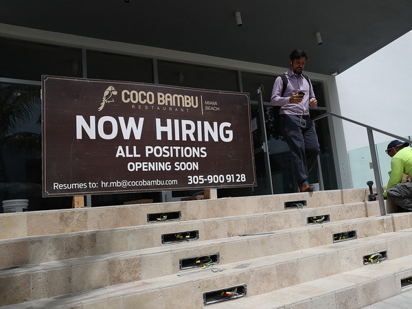 Fitch cảnh báo hạ mức tín nhiệm AAA của nền kinh tế Mỹ ảnh 1