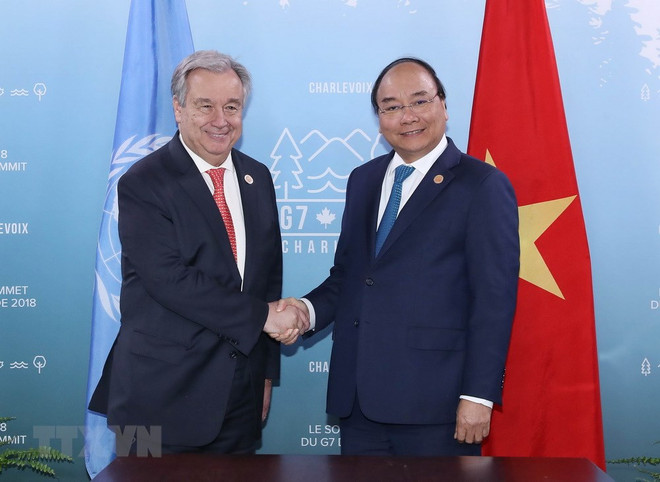 Thủ tướng tiếp xúc song phương bên lề Hội Nghị Thượng đỉnh G7 mở rộng ảnh 1