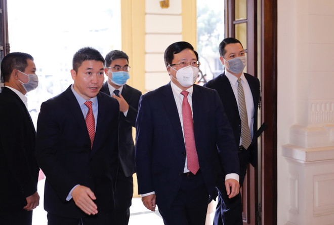 Míttinh kỷ niệm 60 năm thiết lập quan hệ ngoại giao Việt Nam-Cuba ảnh 1