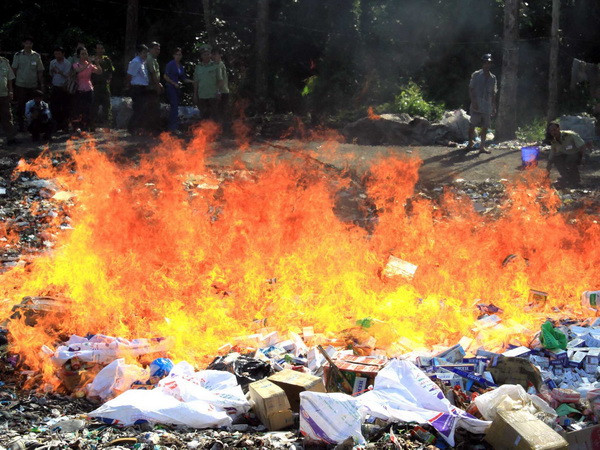 Hải Phòng: Chặn đứng đường dây buôn thuốc lá lậu số lượng lớn ảnh 1