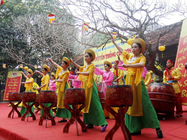 Nhiều nét mới trong Lễ hội mùa xuân Côn Sơn-Kiếp Bạc 2015 ảnh 1