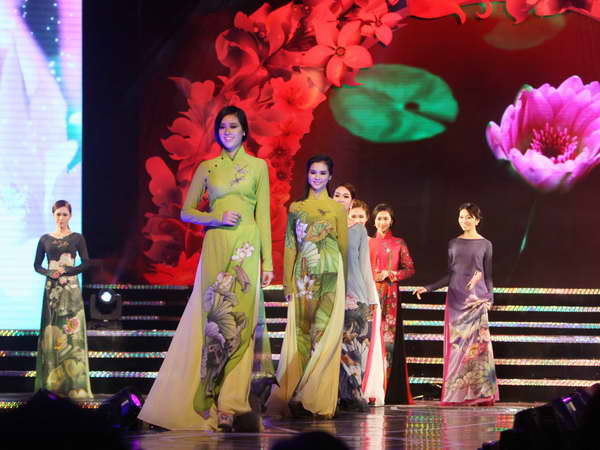 Đặc sắc Triển lãm Văn hóa trang phục ASEAN-Trung Quốc ảnh 1