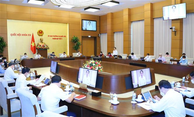 Quang cảnh phiên họp. (Ảnh: Nguyễn Điệp/TTXVN) Phát huy tinh thần tự lực, phát triển bền vững vùng dân tộc thiểu số ảnh 1