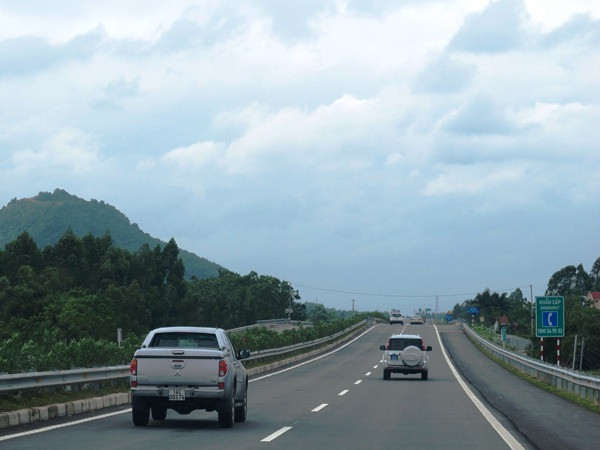 Bộ trưởng Thăng: Không có chuyện phí chồng phí sử dụng đường bộ ảnh 2