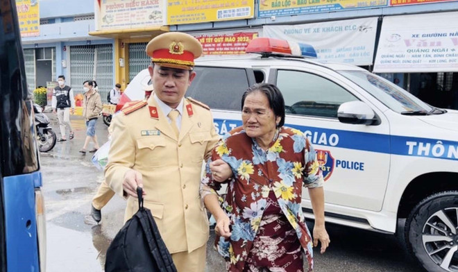 Quảng Ngãi: Những chiến sỹ công an với hành động thiết thực vì dân ảnh 1